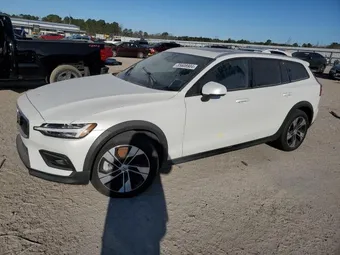 2024 Volvo V60 YV4L12WY0R2135500