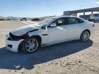 2016 Jaguar XF SAJBE4BV6GCY03772