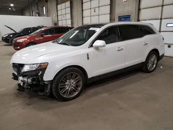 2016 Lincoln MKT 2LMHJ5AT5GBL02754