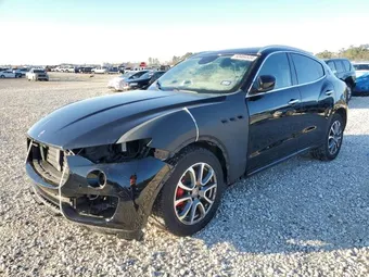 2017 Maserati Levante ZN661XUL1HX210502