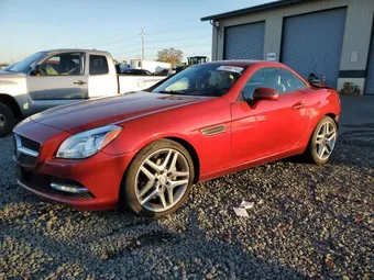 2015 Mercedes-Benz SLK-Class WDDPK4HA1FF106837