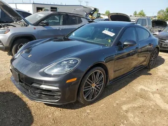 2017 Porsche Panamera WP0AB2A75HL122692