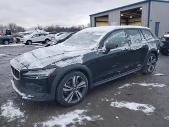 2023 Volvo V60 YV4L12WZ2P2109339