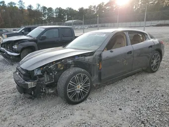 2016 Porsche Panamera WP0AA2A77GL002152