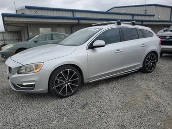 2016 Volvo V60 YV140MEKXG1315485