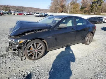 2017 Jaguar XE SAJAK4BVXHA974414