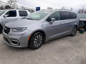 2021 Chrysler Pacifica Hybrid 2C4RC1L73MR594642