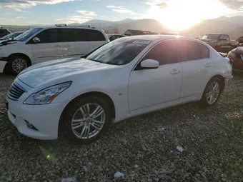 2015 Infiniti Q40 JN1CV6AP5FM501483