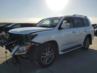 2014 Lexus LX 570 JTJHY7AX8E4133814