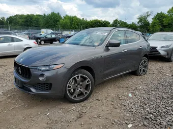 2017 Maserati Levante ZN661YUS9HX262912