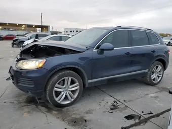 2014 Volkswagen Touareg WVGEP9BP2ED003428