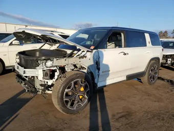 2023 Rivian R1S 7PDSGABL1PN005988