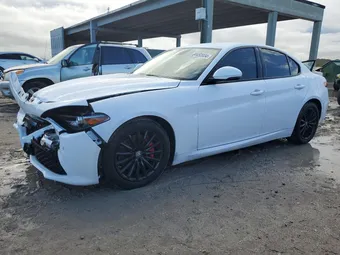 2023 Alfa Romeo Giulia ZARFAMAN9P7673983