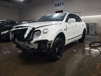 2017 Bentley Bentayga SJAAC2ZV6HC014888
