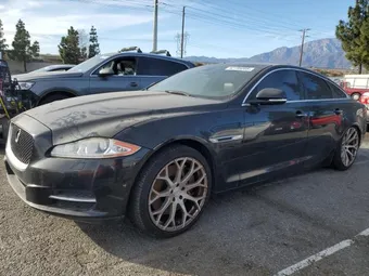 2015 Jaguar XJ-Series SAJWA3HT2FMV89272