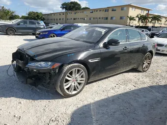 2018 Jaguar XF SAJBE4EV6JCY56135