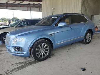 2017 Bentley Bentayga SJAAC2ZV1HC014040