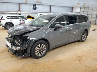 2023 Chrysler Pacifica Hybrid 2C4RC1L71PR608672