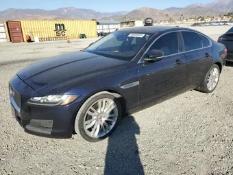 2017 Jaguar XF SAJBE4BV0HCY33500