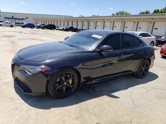 2021 Alfa Romeo Giulia ZARFAMBN8M7649703