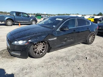 2018 Jaguar XF SAJBE4FX9JCY64763