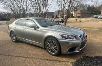 2017 Lexus LS 460 JTHBL5EFXH5144470