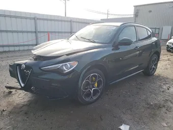 2021 Alfa Romeo Stelvio ZASPAKBN6M7D14921
