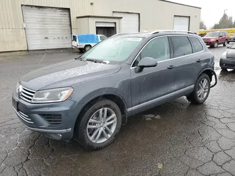 2015 Volkswagen Touareg WVGEP9BP1FD008167