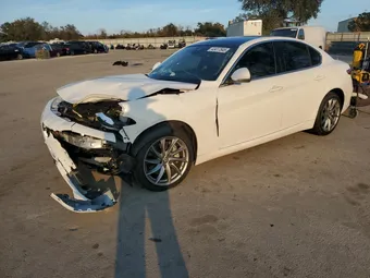 2021 Alfa Romeo Giulia ZARFAMAN7M7641738