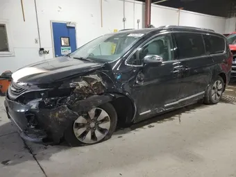 2018 Chrysler Pacifica Hybrid 2C4RC1N74JR144815