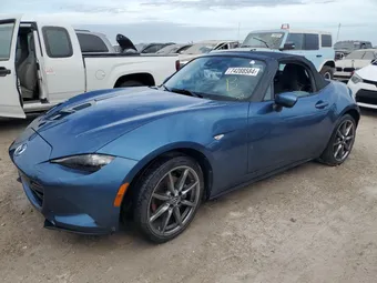 2020 Mazda MX-5 Miata JM1NDAD79L0418469
