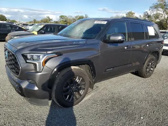 2023 Toyota Sequoia 7SVAAABA7PX010271