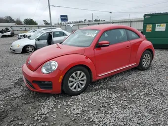 2019 Volkswagen Beetle 3VWFD7AT8KM716447