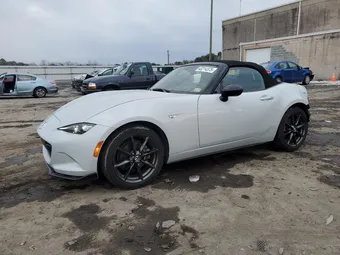 2016 Mazda MX-5 Miata JM1NDAC77G0107355