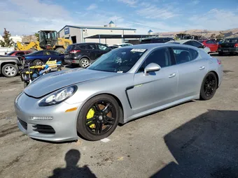 2015 Porsche Panamera WP0AD2A79FL040956