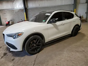 2018 Alfa Romeo Stelvio ZASFAKRN9J7C28581