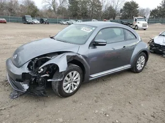 2019 Volkswagen Beetle 3VWFD7AT7KM705987