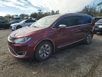 2018 Chrysler Pacifica Hybrid 2C4RC1N70JR212883