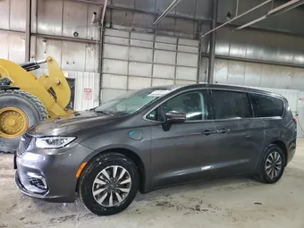 2023 Chrysler Pacifica Hybrid 2C4RC1L73PR559085