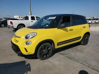 2016 Fiat 500L ZFBCFADH8GZ037582