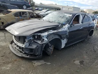 2017 Maserati Levante ZN661XUA1HX251565