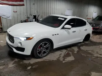 2017 Maserati Levante ZN661XUA2HX263241
