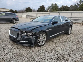 2016 Jaguar XJ SAJWA2G71G8V95573