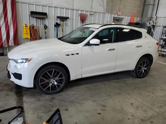 2017 Maserati Levante ZN661XUS6HX215654