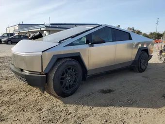 2024 Tesla Cybertruck 7G2CEHED1RA021263