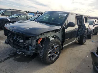2023 Rivian R1S 7PDSGABA0PN008685