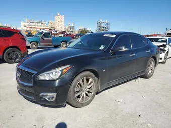 2018 Infiniti Q70 JN1BY1AP2JM180324