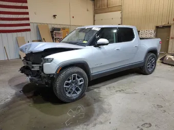 2024 Rivian R1T 7FCTGCAA0RN030370