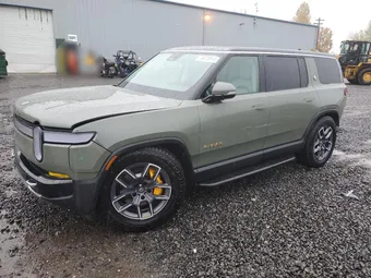 2023 Rivian R1S 7PDSGABL6PN012645