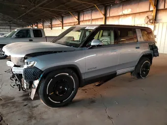 2025 Rivian R1S 7PDSGBBA4SN052199